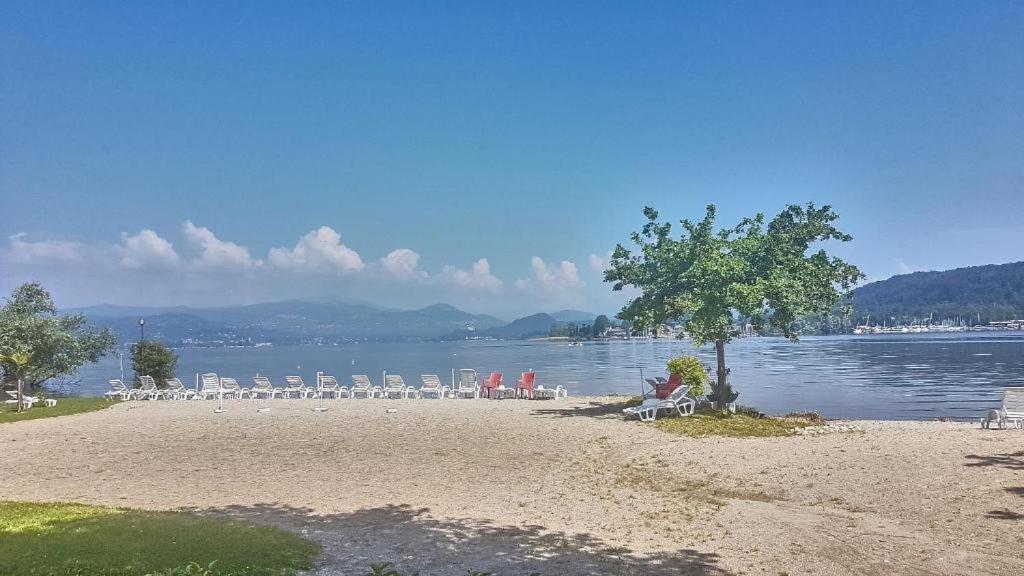 Lake Maggiore 2 Minutes Apartment Dormelletto Ngoại thất bức ảnh