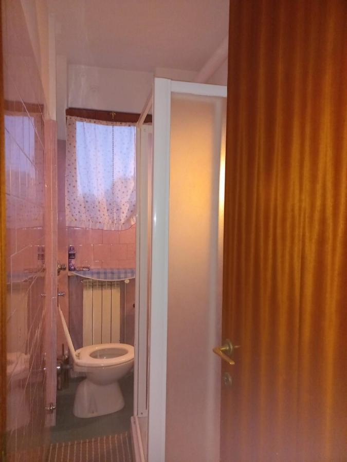Lake Maggiore 2 Minutes Apartment Dormelletto Ngoại thất bức ảnh